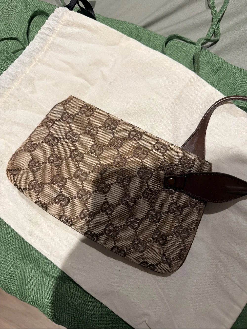 Gucci iconic gg
